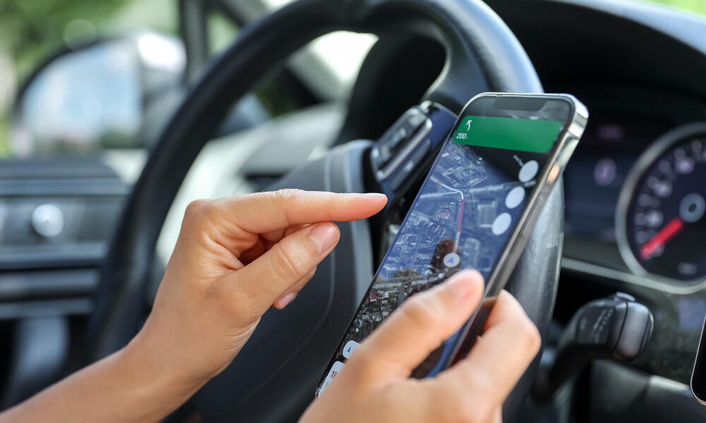 Waze kontra Google Maps - co lepsze?